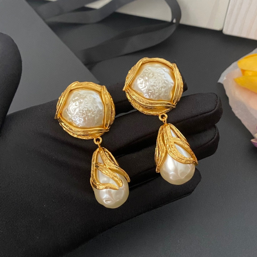 High end temperament, light luxury, fashionable and versatile water droplet earrings